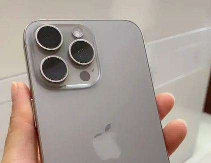 英吉沙iPhone15序列号查询分享如何查找苹果15手机序列号的位置 
